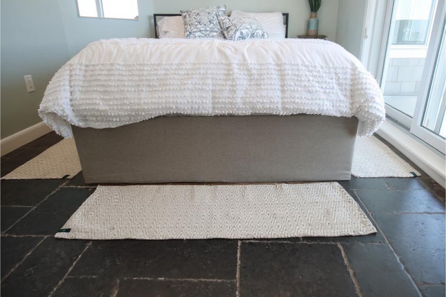 Jungle Legacy-1063 Charcoal Trace - Image 1