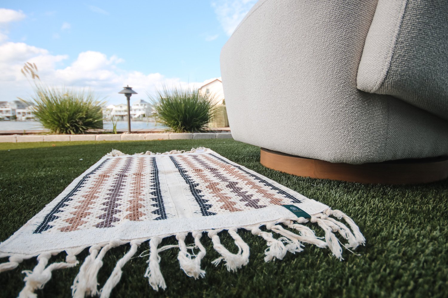 High Tide High Tide - Image 1